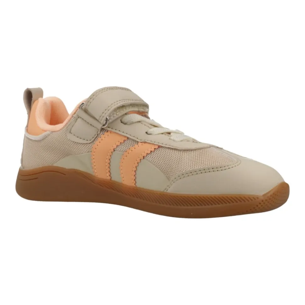 Ares Sneaker