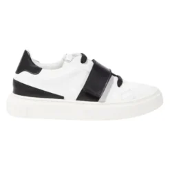 Baskets en cuir