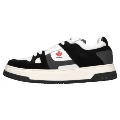 Baskets en cuir et daim