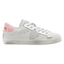Basses en cuir