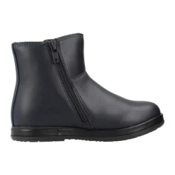 Bottes à la mode pour des tenues élégantes