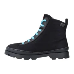 Bottes élégantes pour petits aventuriers