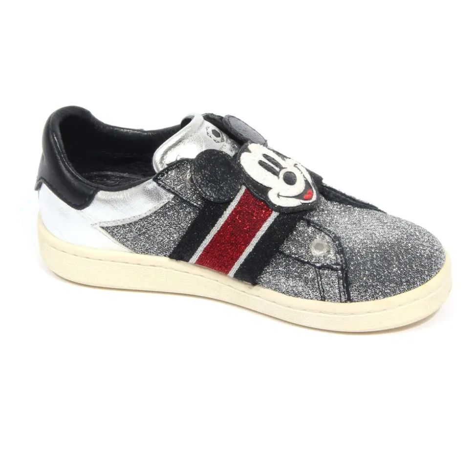 Chaussure Blanche Enfant Modèle