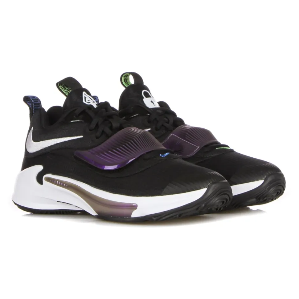 Chaussure de basket Freak 3