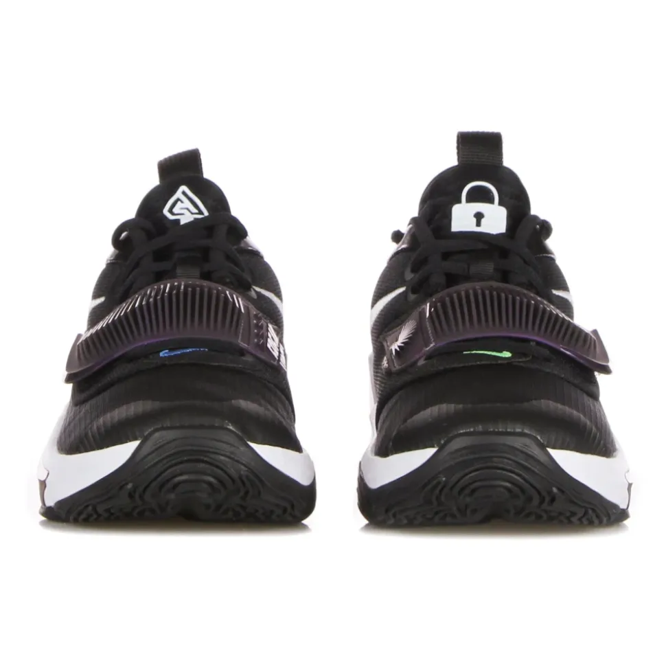 Chaussure de basket Freak 3