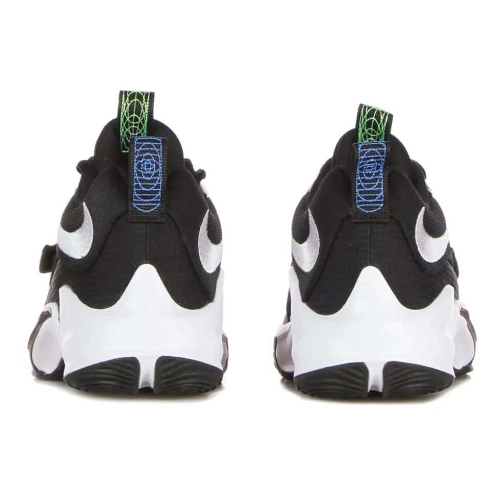 Chaussure de basket Freak 3