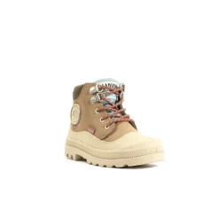 Chaussure montante à lacets