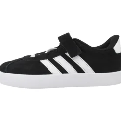 Court Sneakers