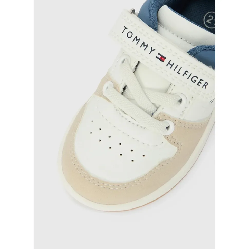 Hampton Sneakers