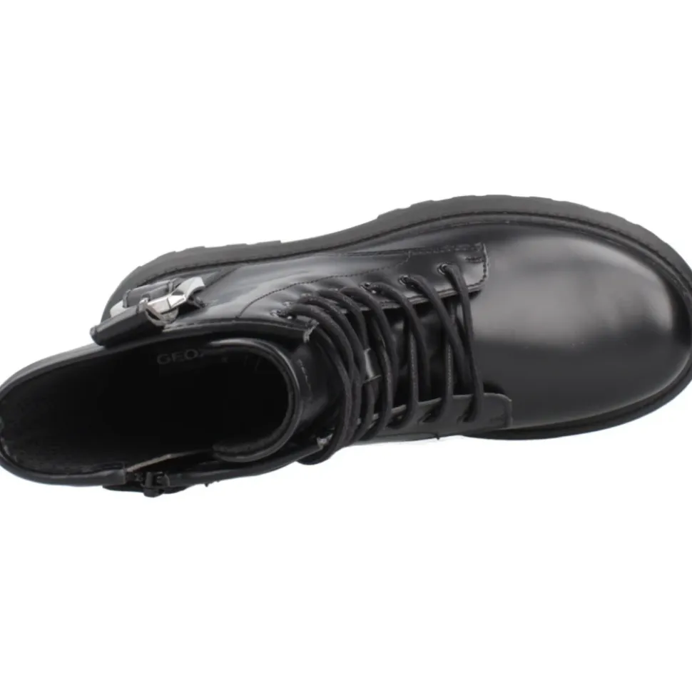 J Maquinnens Boot