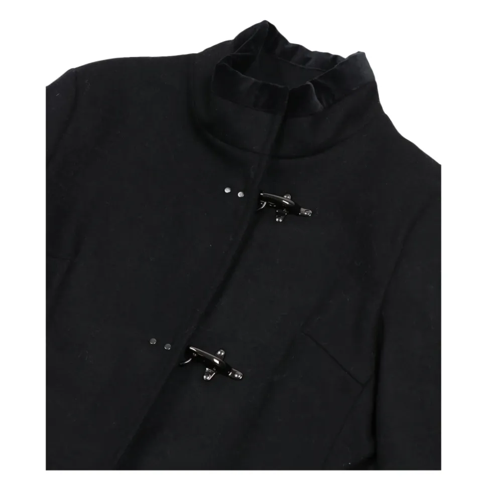 Manteau en laine à col montant et fermoir