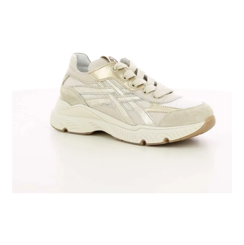 POKES Sneakers