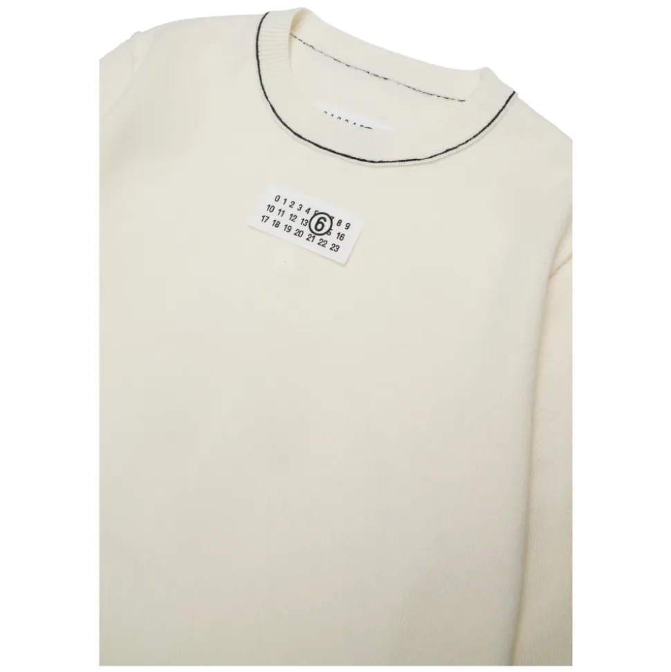 Pull col rond avec logo sur le devant