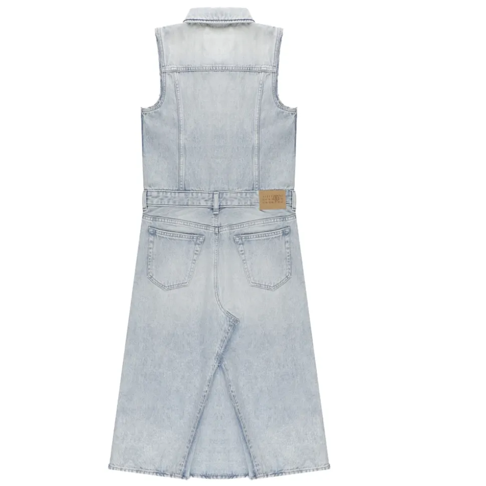 Robe en jean sans manches à effet délavé