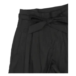 Shorts taille haute plissés