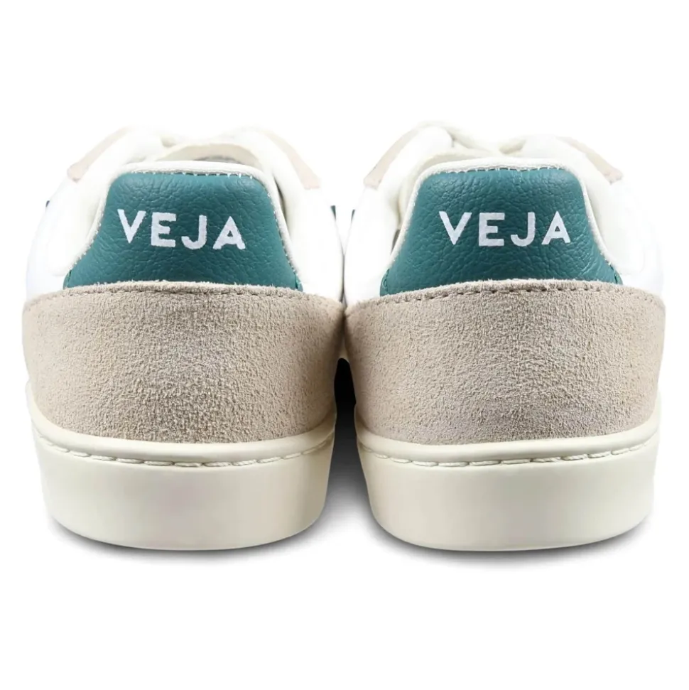 Small V-10 Laces Sneakers
