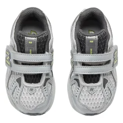 1906 Sneakers
