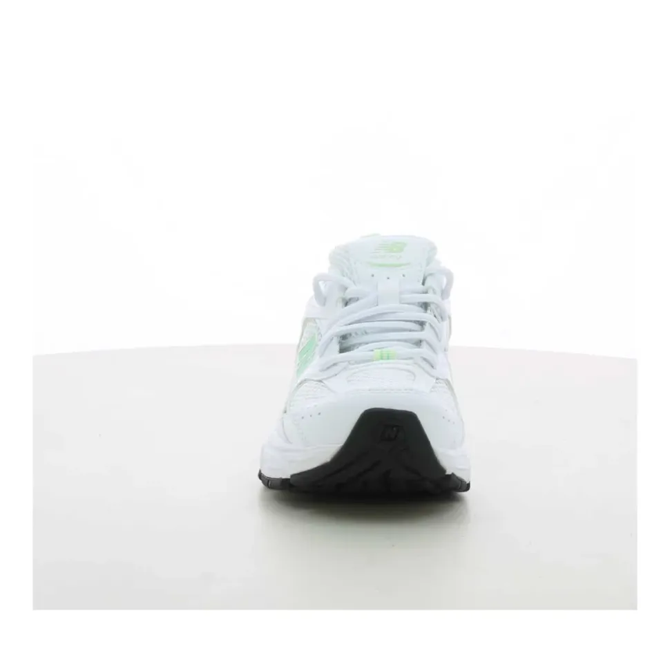 530 Sneakers
