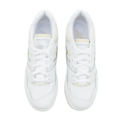 Sneakers de basketball rétro