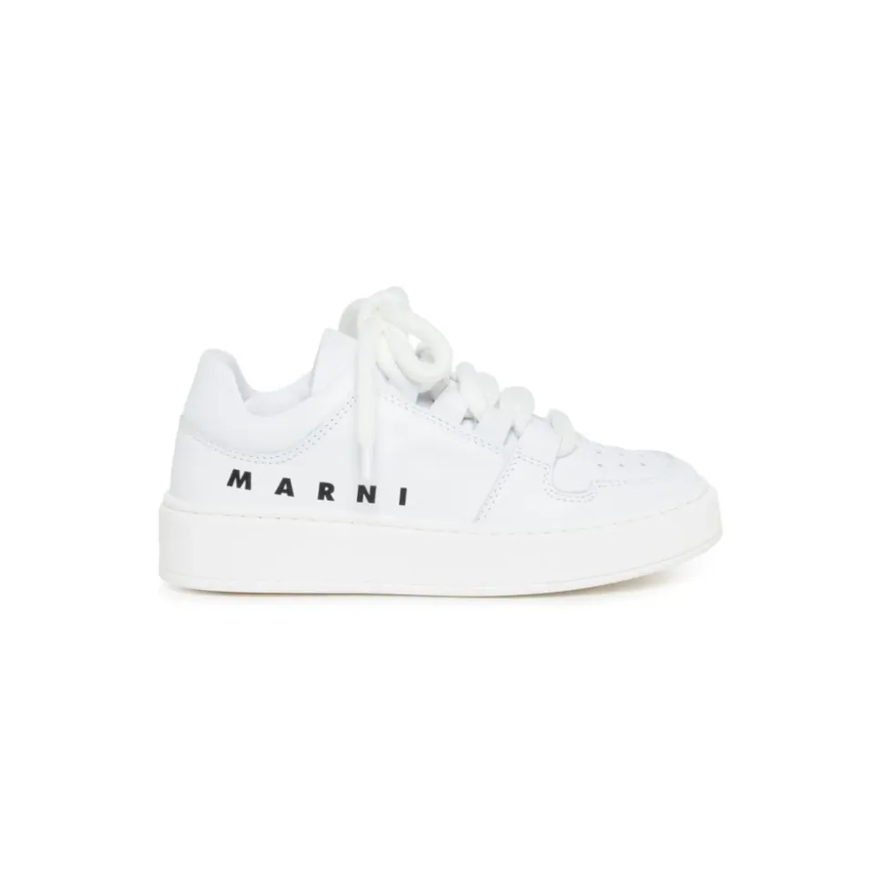 Sneakers logo