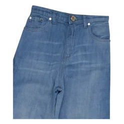 Straight Jeans