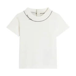 T-shirt logo