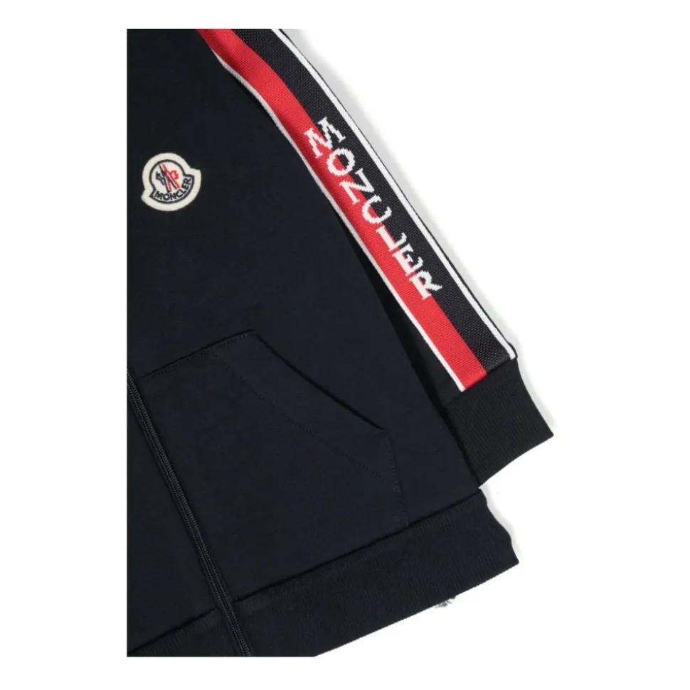 Veste 778